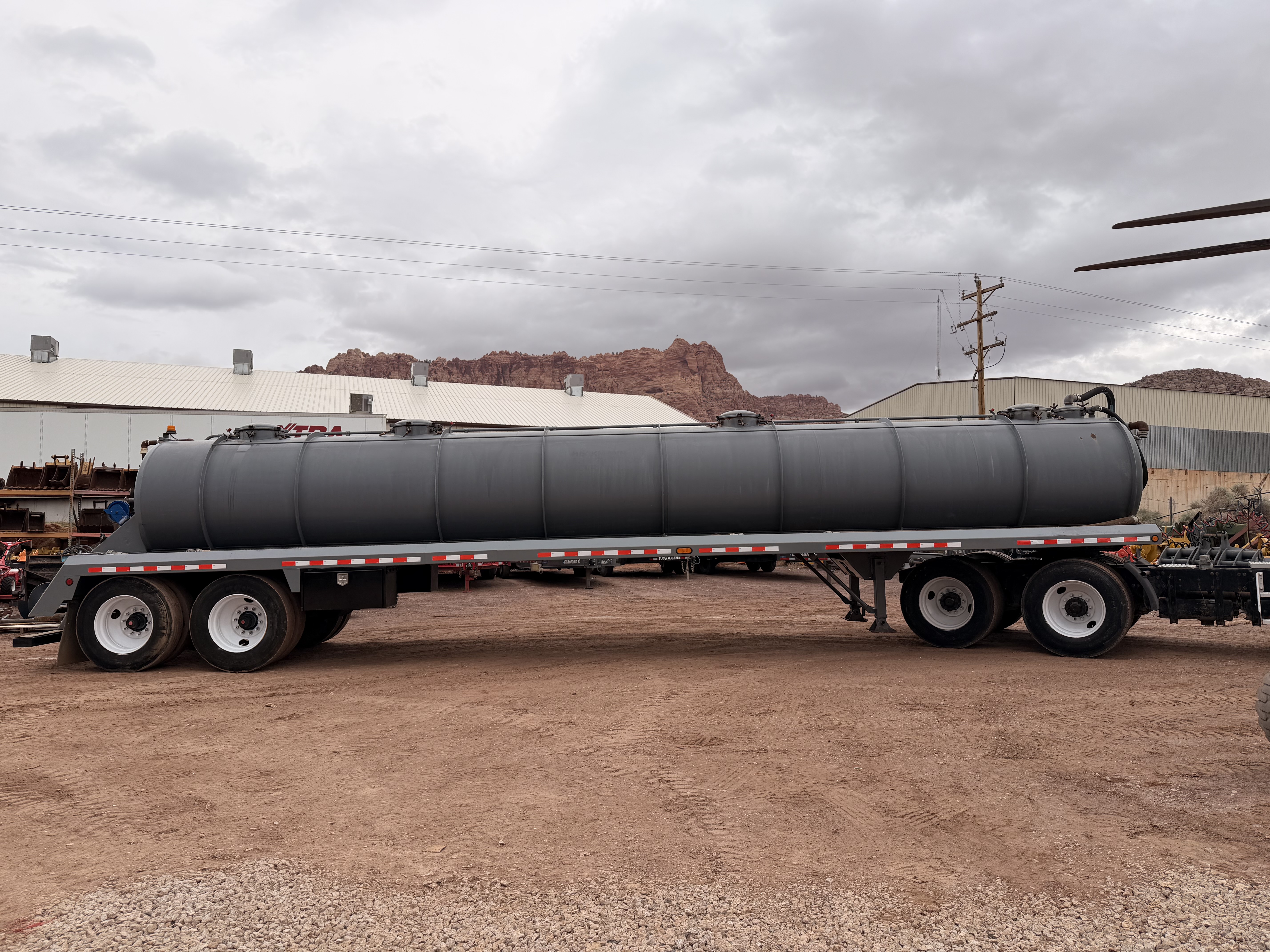 Used 2013 5,460 Gallon Vacuum Tanker Trailer