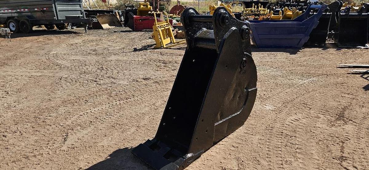 Used 18" Excavator Bucket