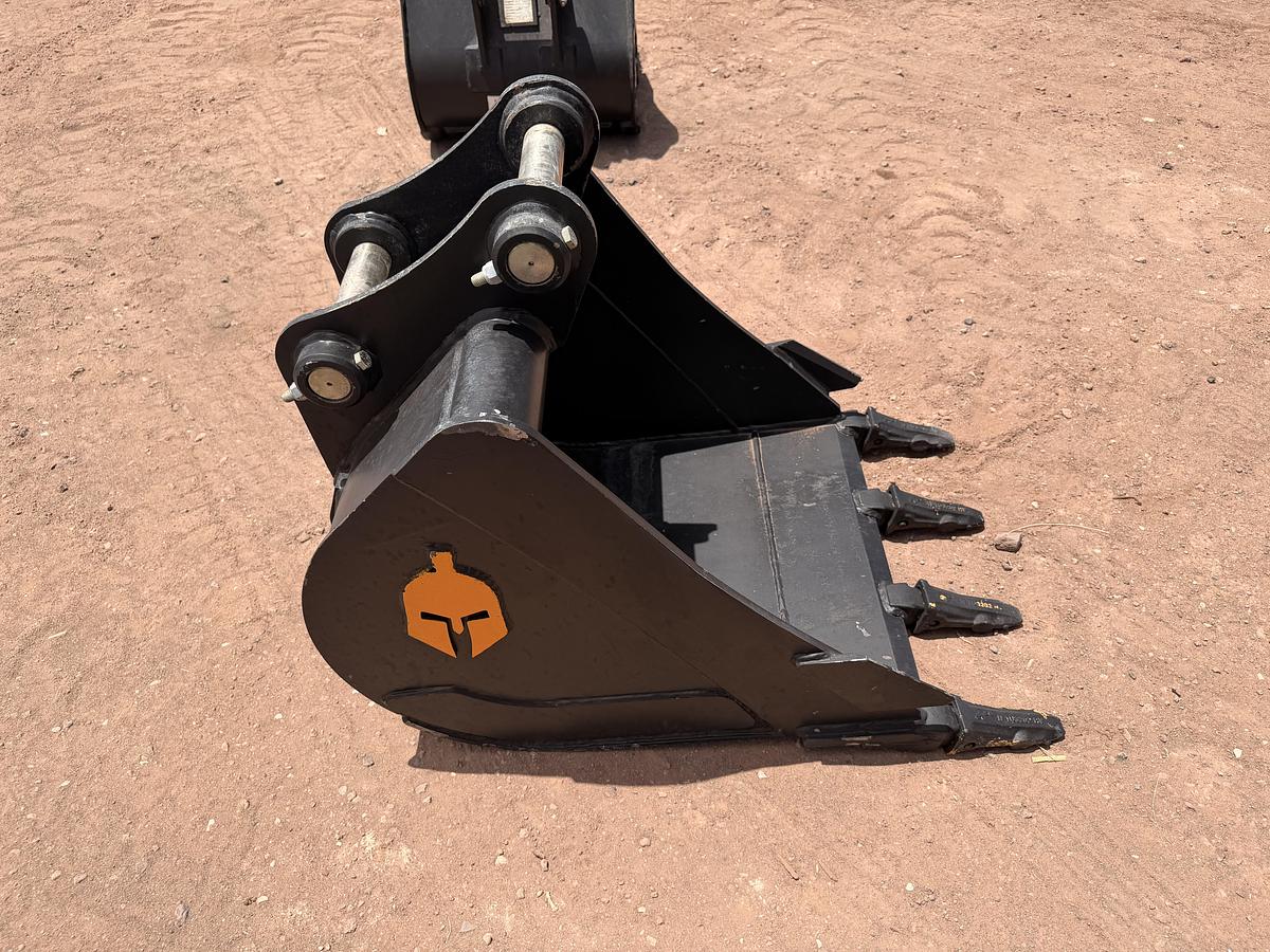 24" Trojan Mini Excavator Bucket