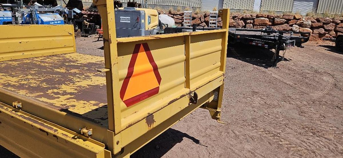 Used Hydraulic Dump Trailer