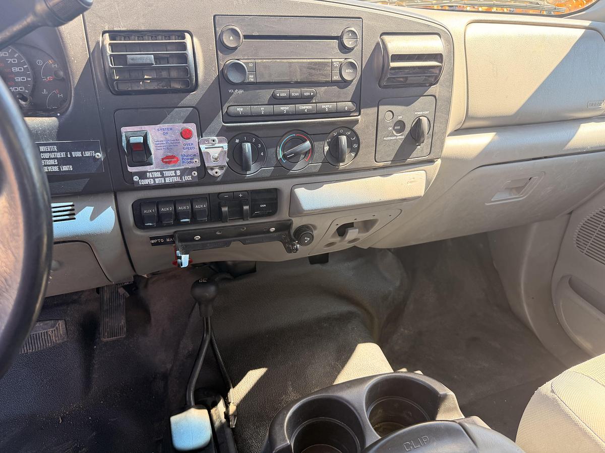 Used 2006 Ford F-450XLT Service Truck