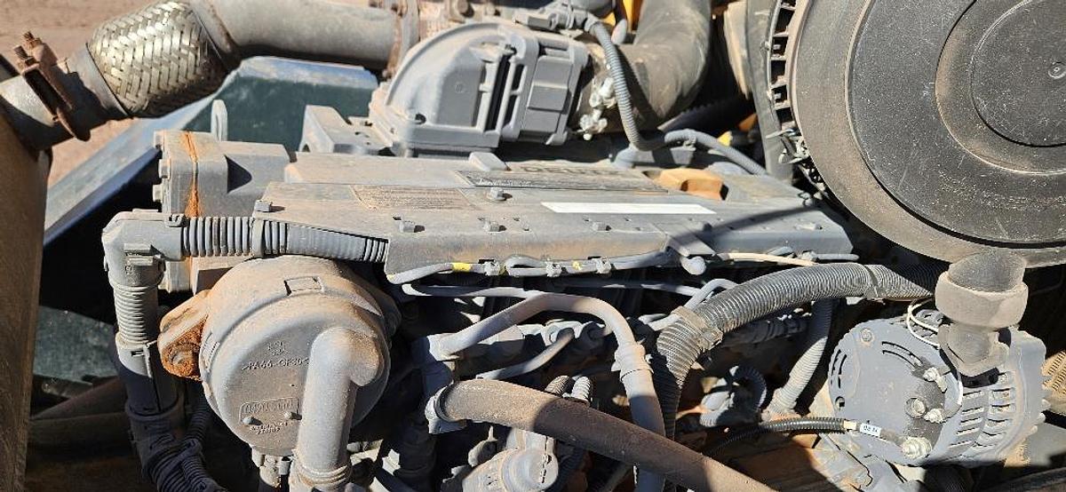 Used 2018 Hyundai Vibratory Roller Compactor