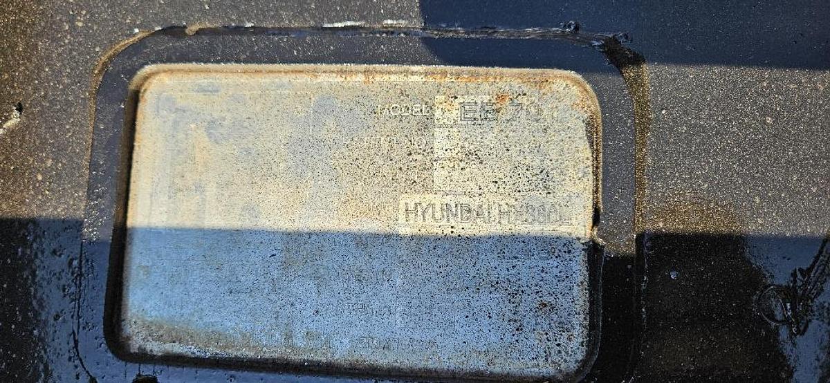 Used 32" Excavator Bucket