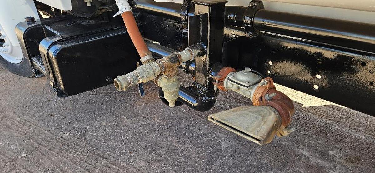 Used Ford LTL 9000 Water Truck