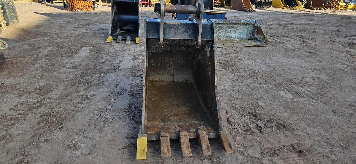 Used 36" Excavator Bucket