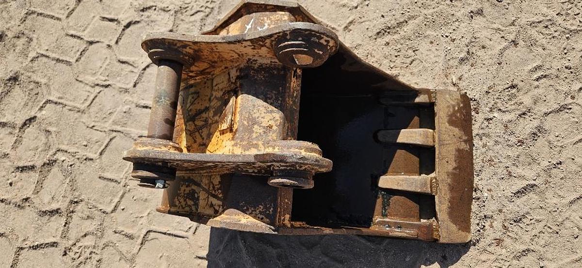 Used 18" Excavator Bucket