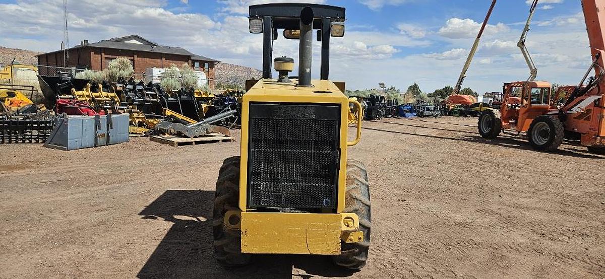 Used Cat Sheeps Foot Vibratory Roller Compactor