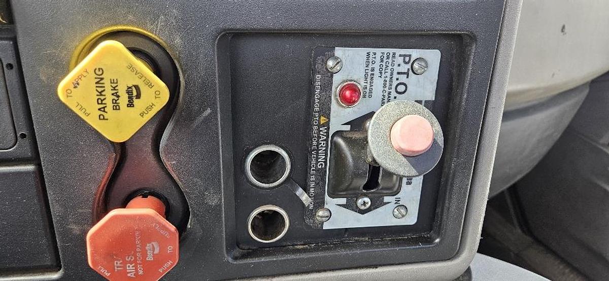 Used 2012 International Water Truck