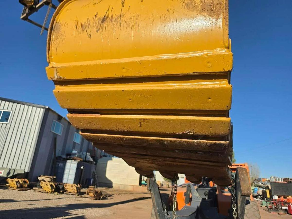 Used 36" CAT Excavator Bucket
