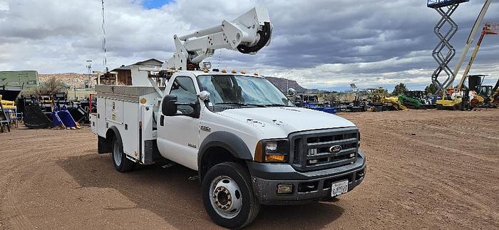 Used 2006 Ford Bucket Truck F550
