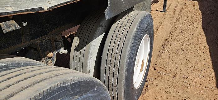 Used 2007 Side Dump Industries Trailer