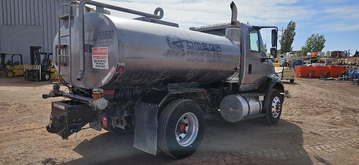 Used 2012 International Water Truck