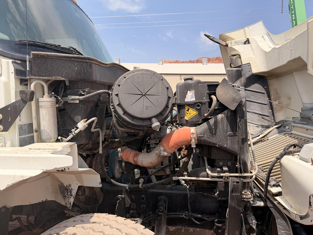 Used 2007 International 4000 Gallon Water Truck