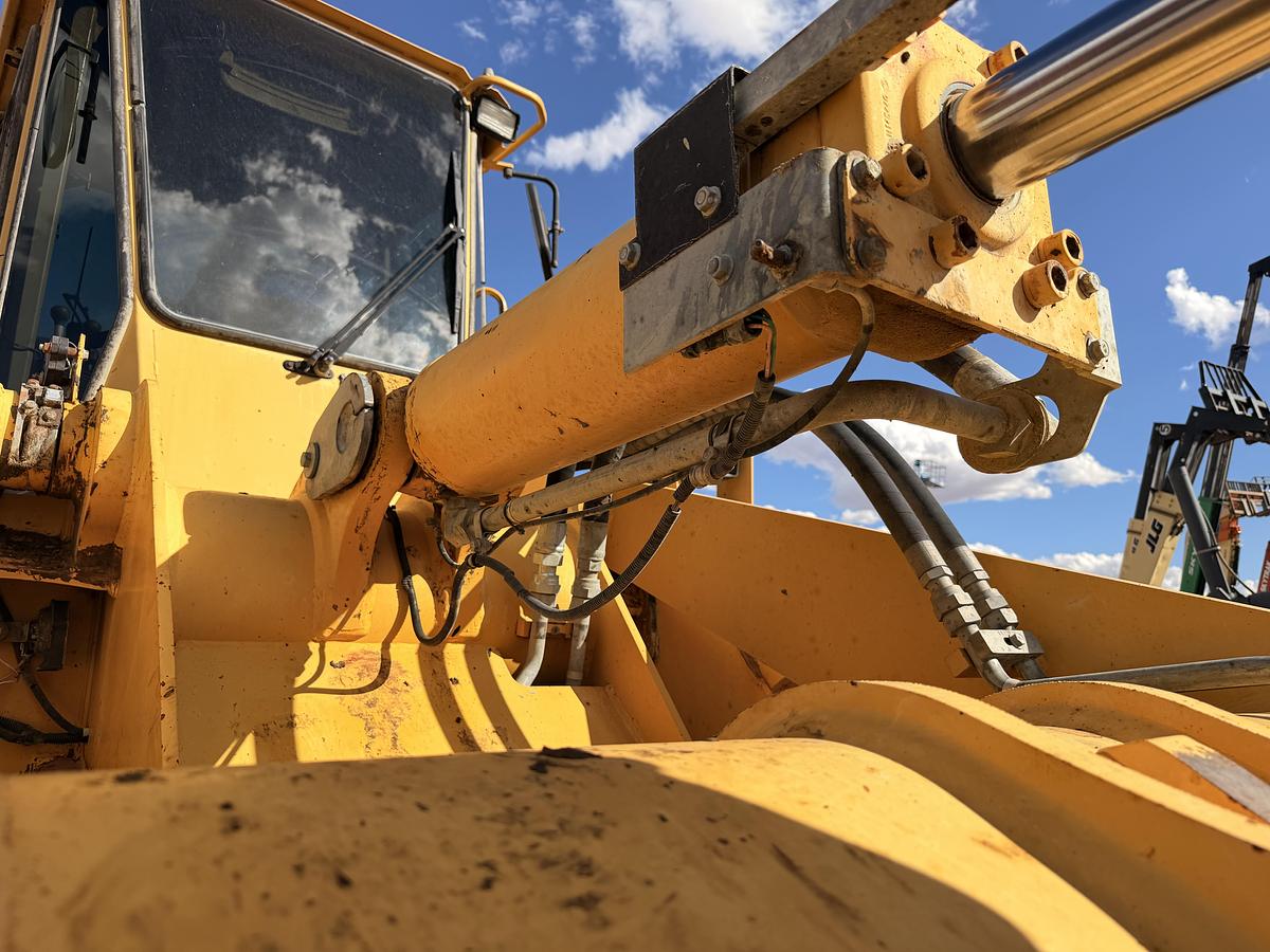 Used 1997 John Deere Loader