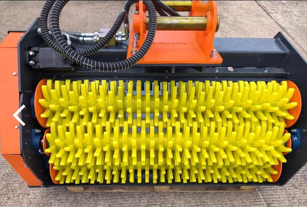 MINI EXCAVATOR SCREENING BUCKET