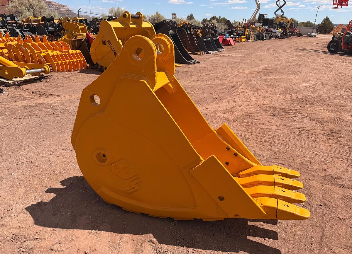 Used 24" Excavator Bucket