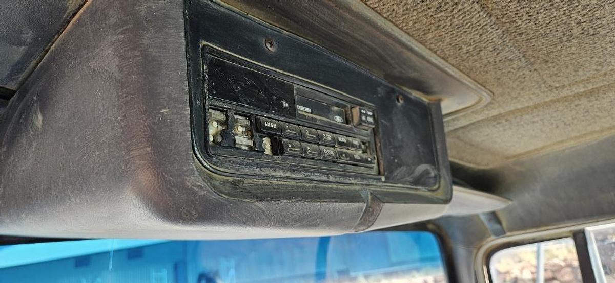 Used Ford LTL 9000 Water Truck