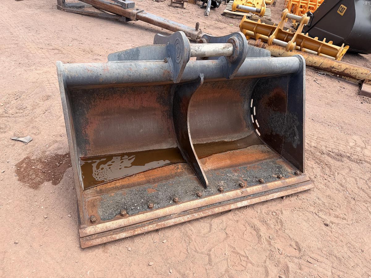 Used 60" Excavator Bucket