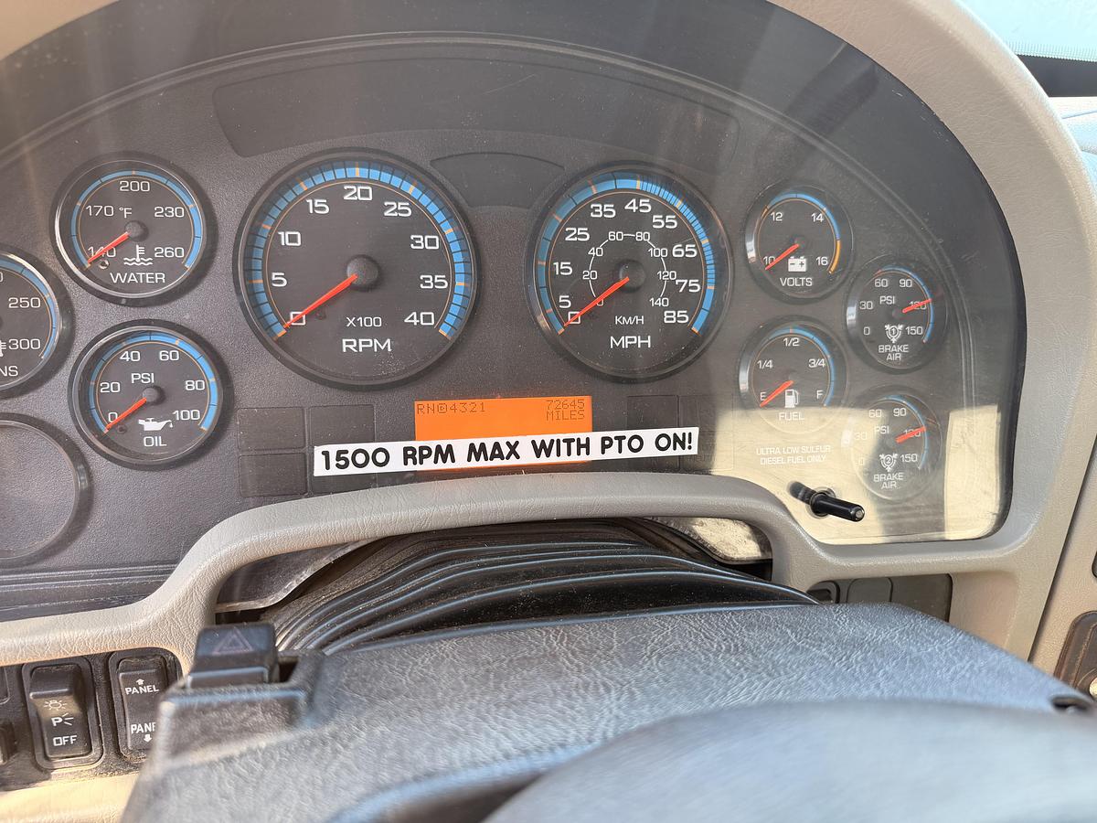 Used 2008 International Hook Truck