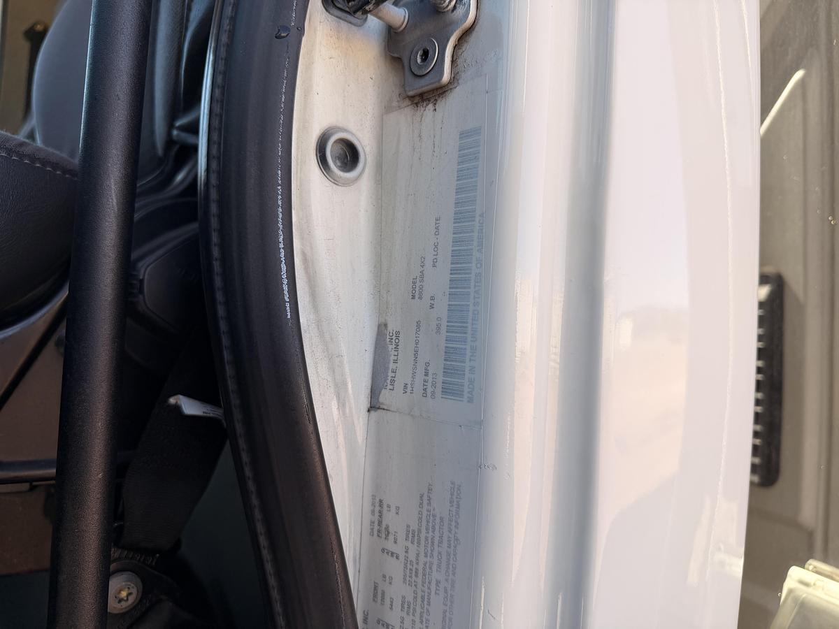 Used 2014 International Changing Room/Restroom Truck