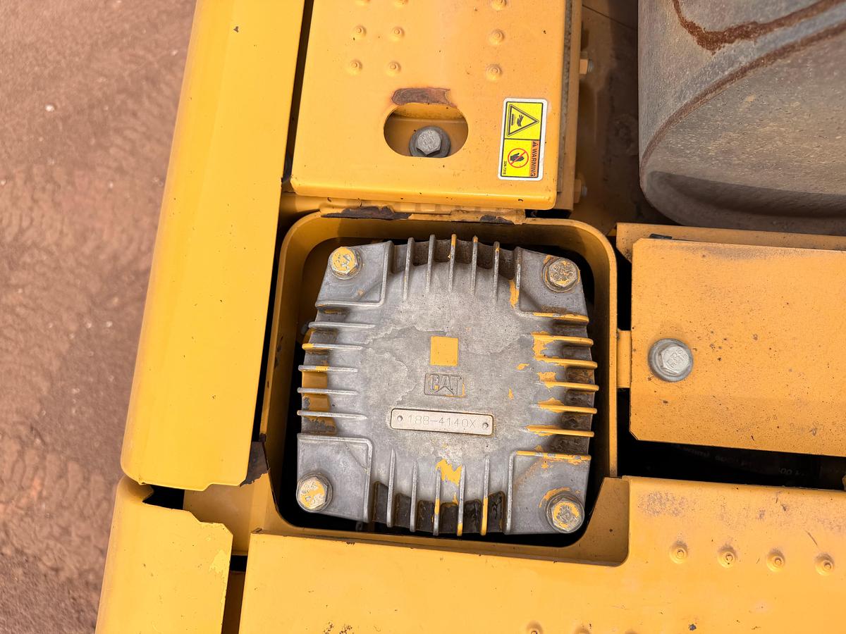 Used 2009 CAT 330D Excavator 
