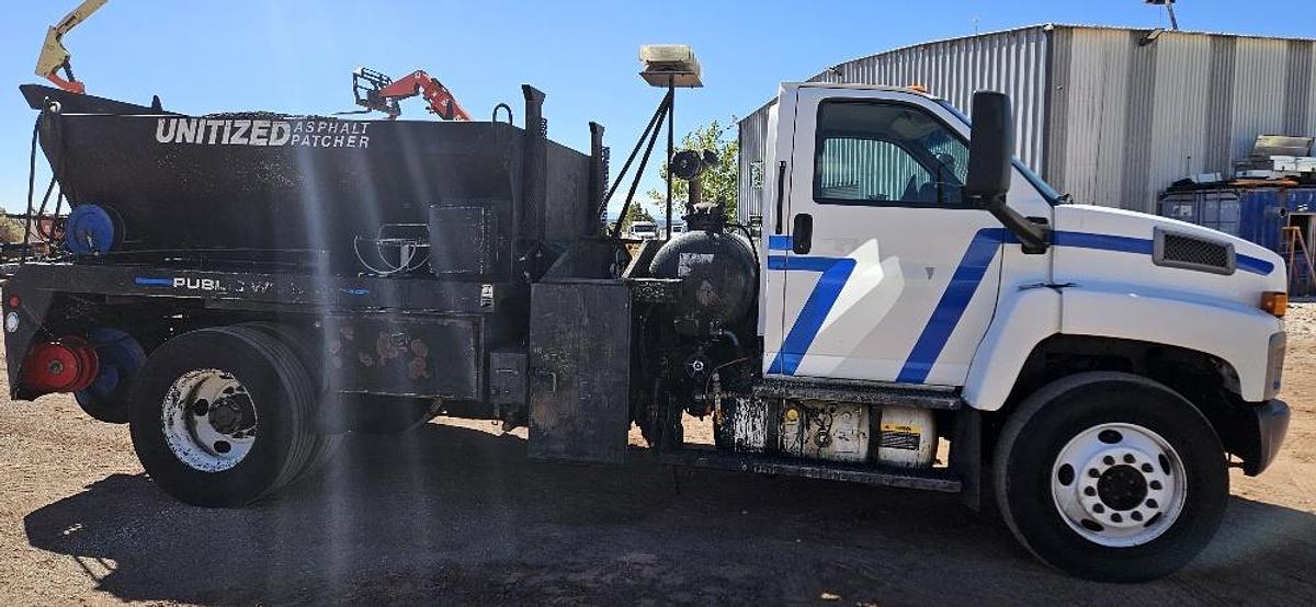 Used 2007 GMC Asphalt Patch Truck