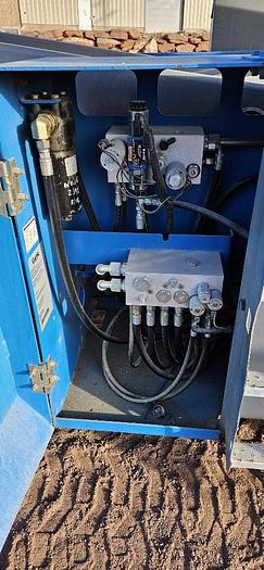 Used 2007 Genie Scissor Lift GS-4390