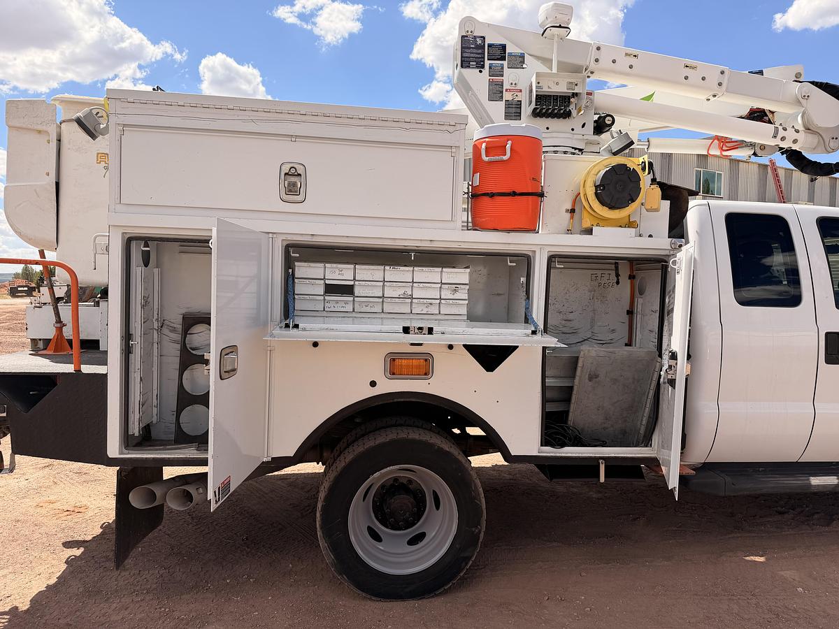 Used 2016 Ford F-550 Bucket Truck