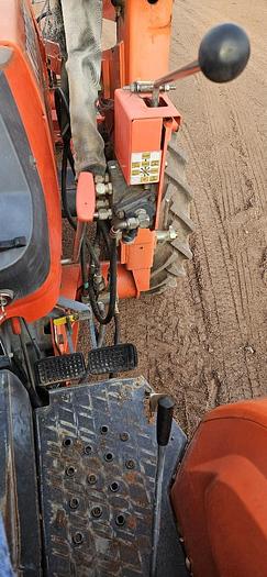 Used Kubota Tractor M4700