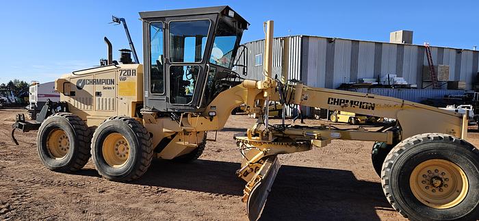 Used 1999 Champion Road Grader