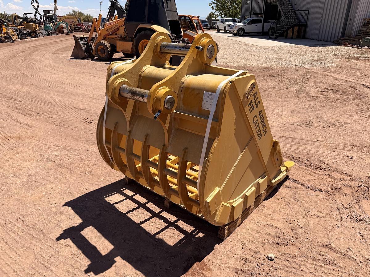Used 44" Excavator Skeleton Bucket