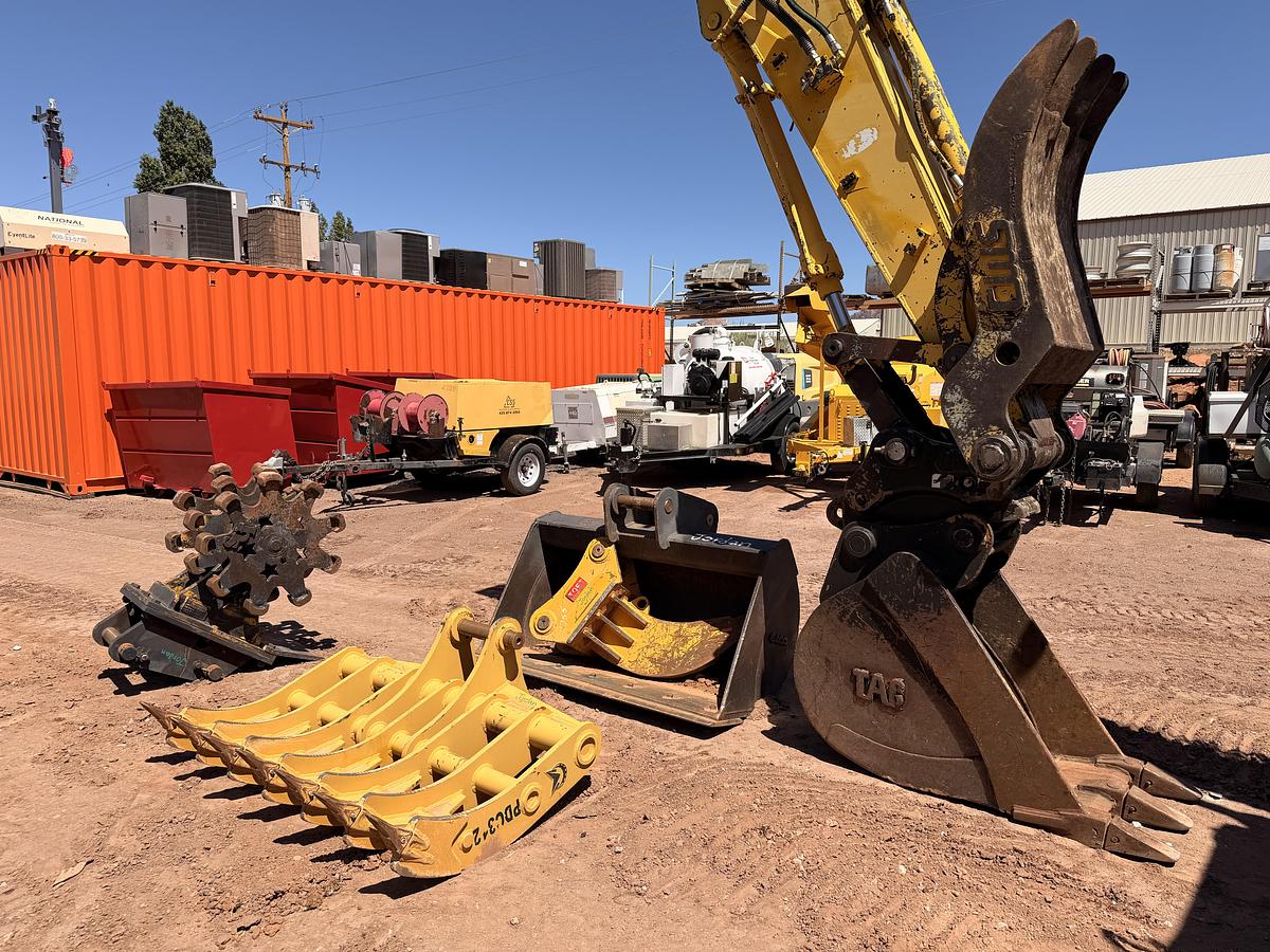 Used 2001 Kobelco 135 SR Excavator