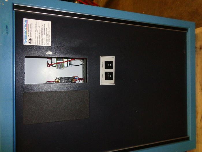 Used Thermotron Environmental Humidity Chamber Mini-Max SM-5.5S No Controller