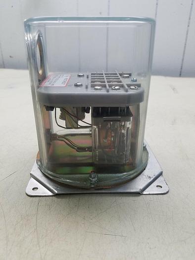 DWYER 120VAC 50/60HZ POWER SUPPLY