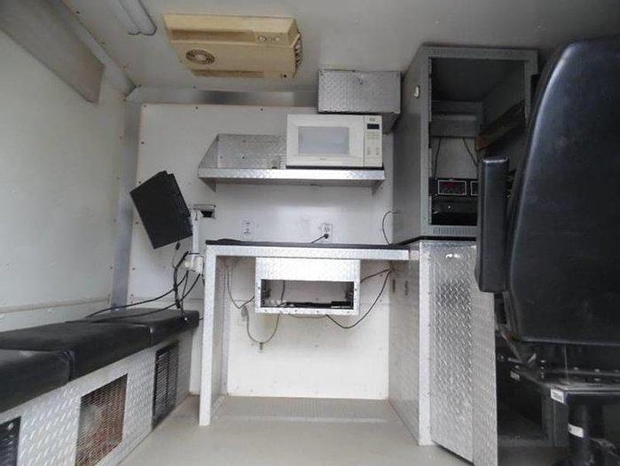 Used 2000 Kenworth T800 Wireline