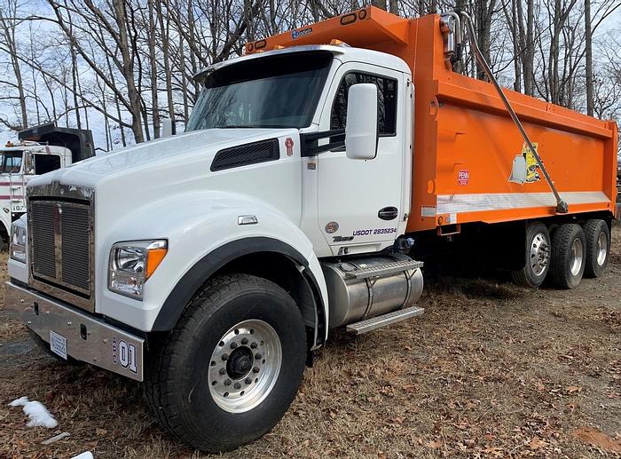 Used 2020 Kenworth T880 Tri (or quad) Axle Dump Truck