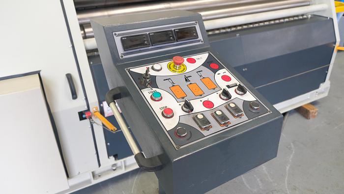 Used UZMA SAHINLER 2050 x 180 4 roll hydraulic bending roller  2018 