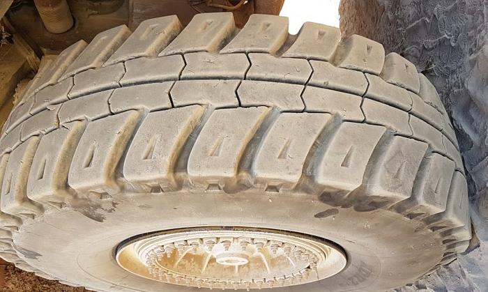 Usado 1995 Komatsu 830 DC