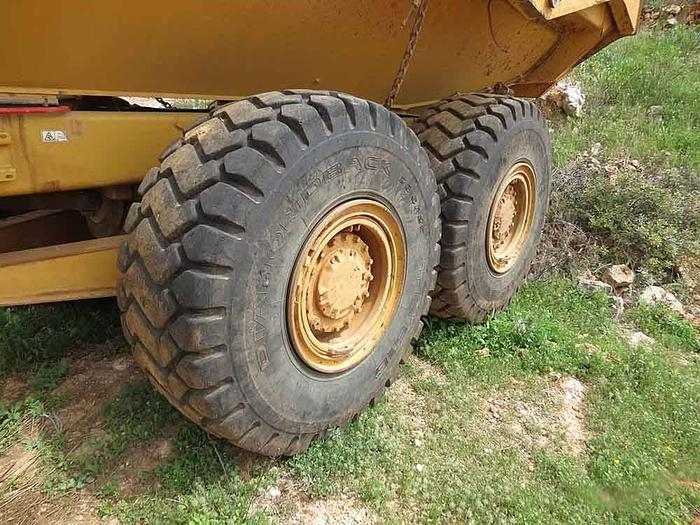 Used 2013 CATERPILLAR 730