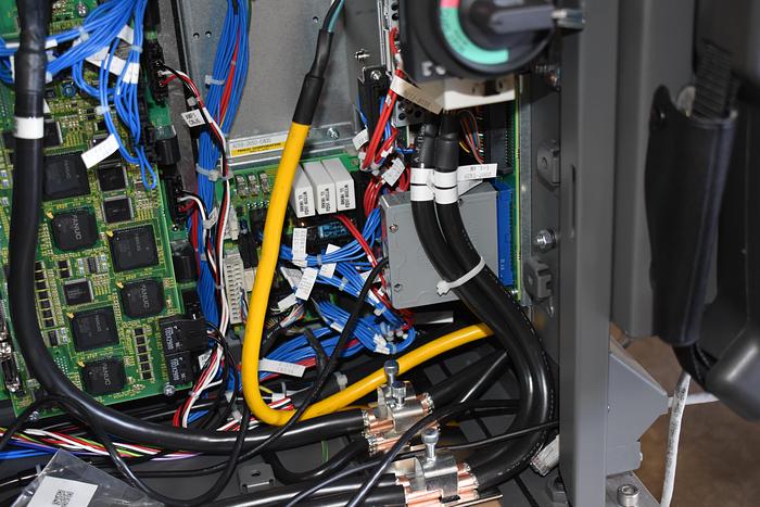 Refurbished Fanuc Lr Mate 200iD/4s Industrial Robot with R30ib Controller, Training Cart, and Gripper - 2016