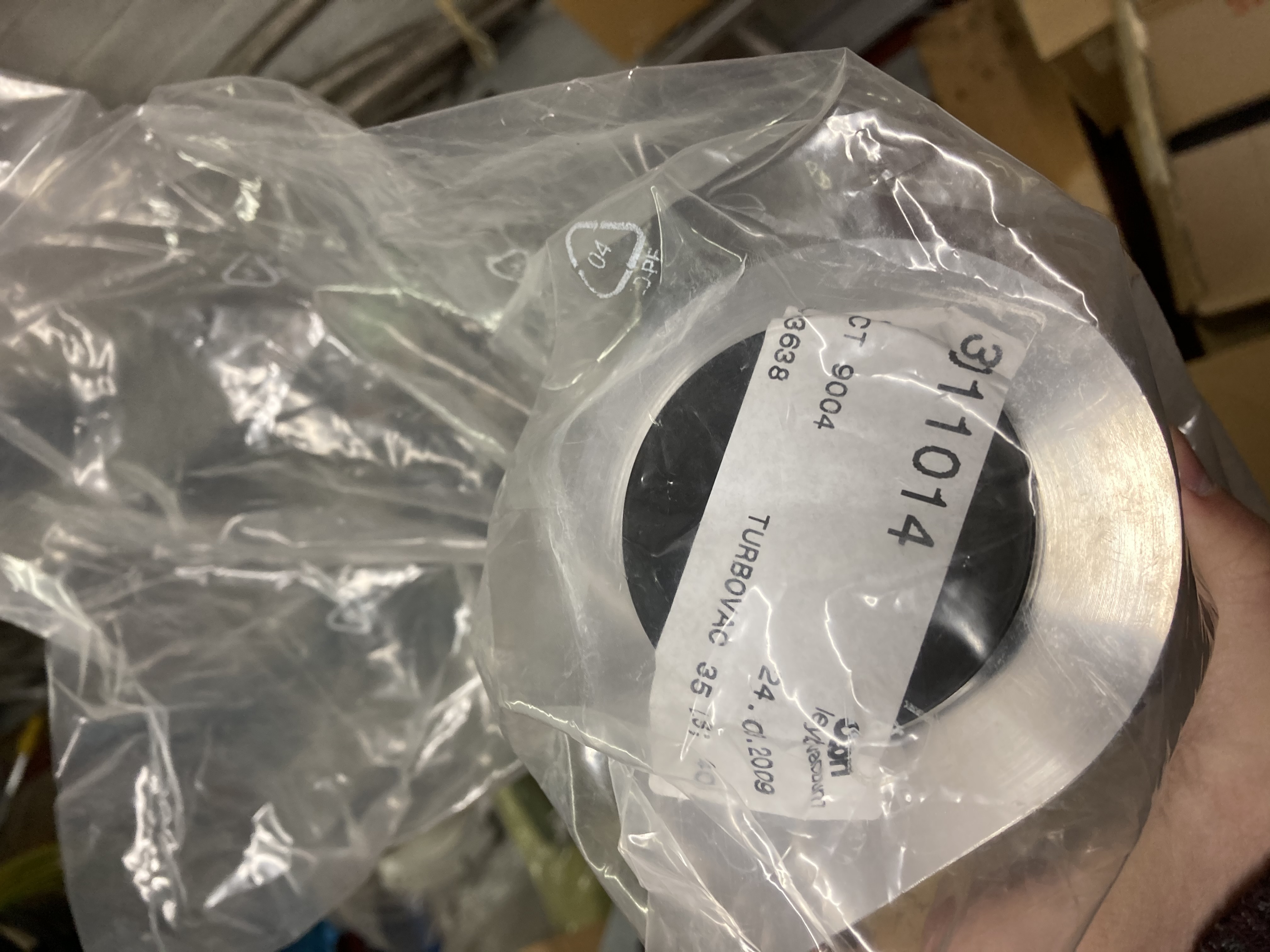 Oerlikon Leybold Terbovac 35LS