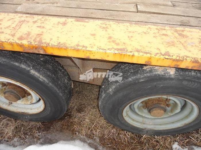 Used 1995 BELSHE Flatbed / Tag Trailers