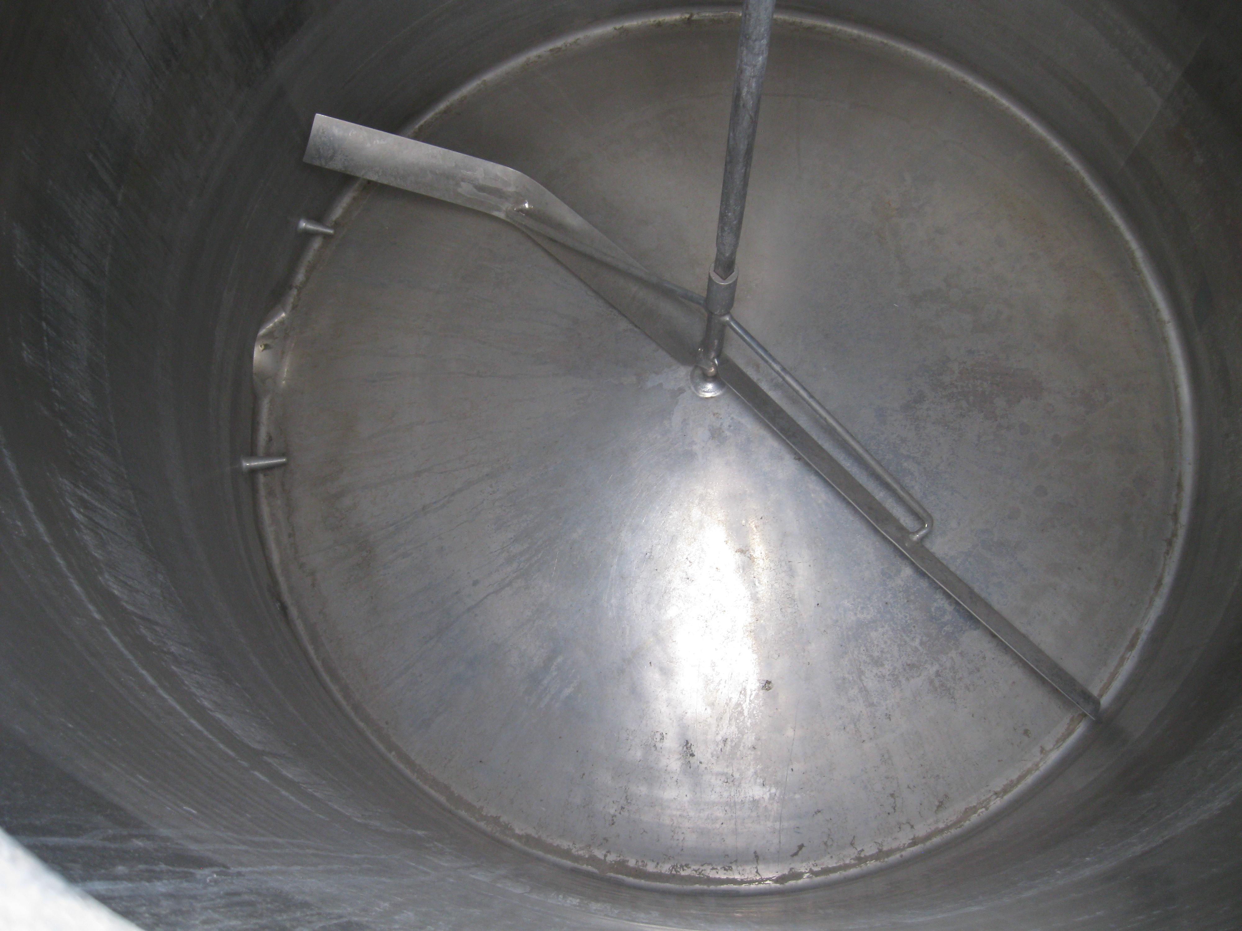 Usado 2000 GALLON PROCESSOR TANK. CHESTER-JENSEN SERIAL CJ6201DS