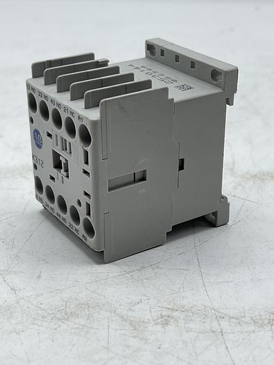 Used AB ALLEN BRADLEY 700-K31Z-* Ser B