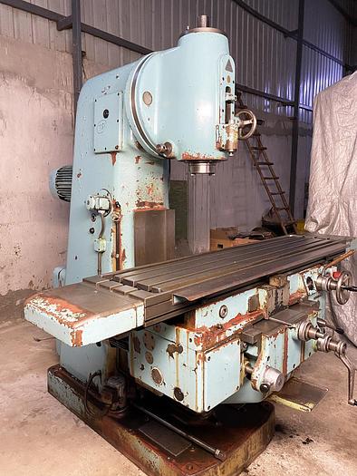 Used TOS FA4AV Vertical Milling Machine
