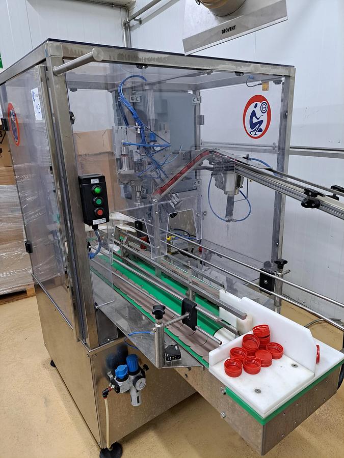 Usado C Cerradora taponadora de garrafas ATEX J.ESQUERDA, modelo MCA-RP