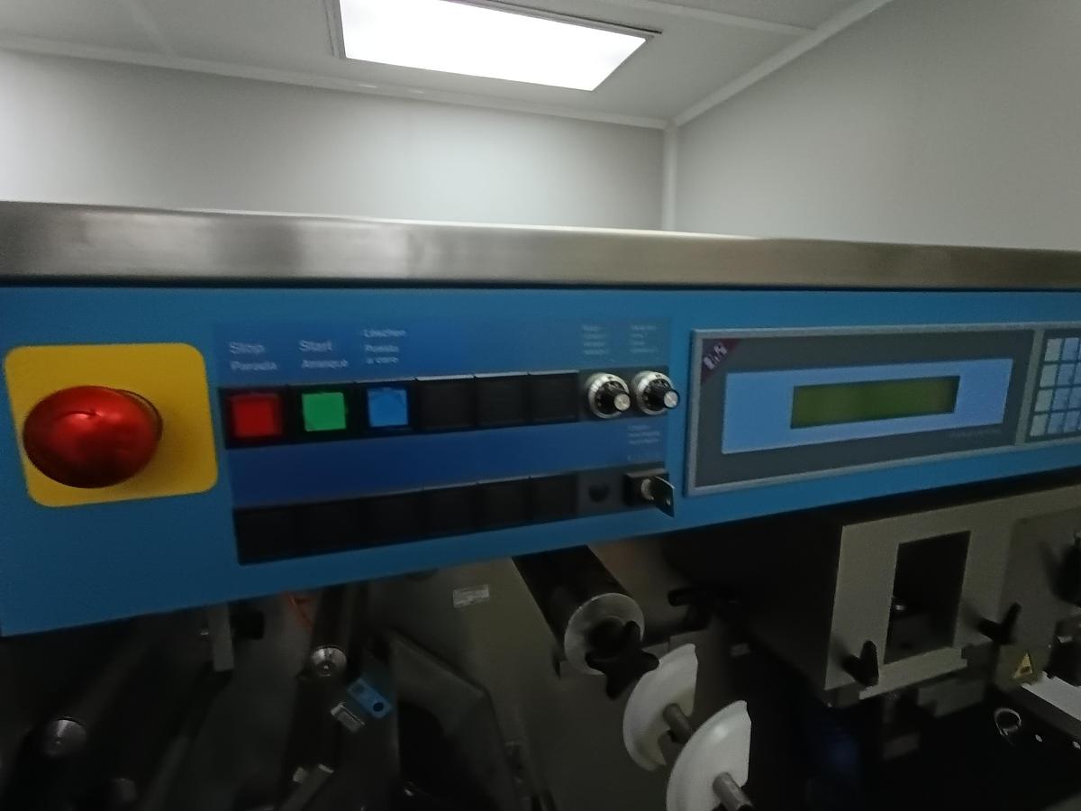 Usado Emblistadora UHLMANN UPS 600