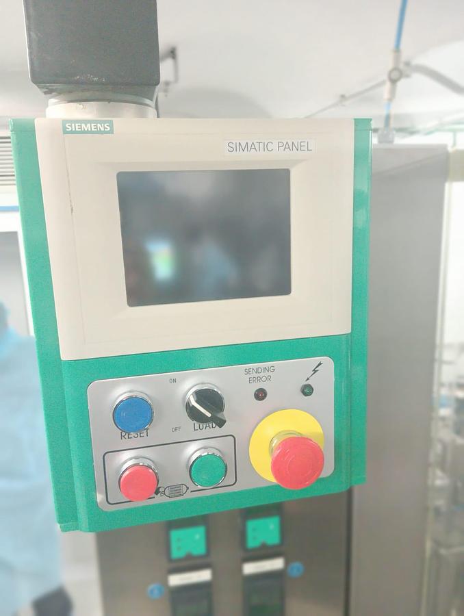 Usado Maquina automática de tubos de plástico TONAZZI COLIBRI 2003 