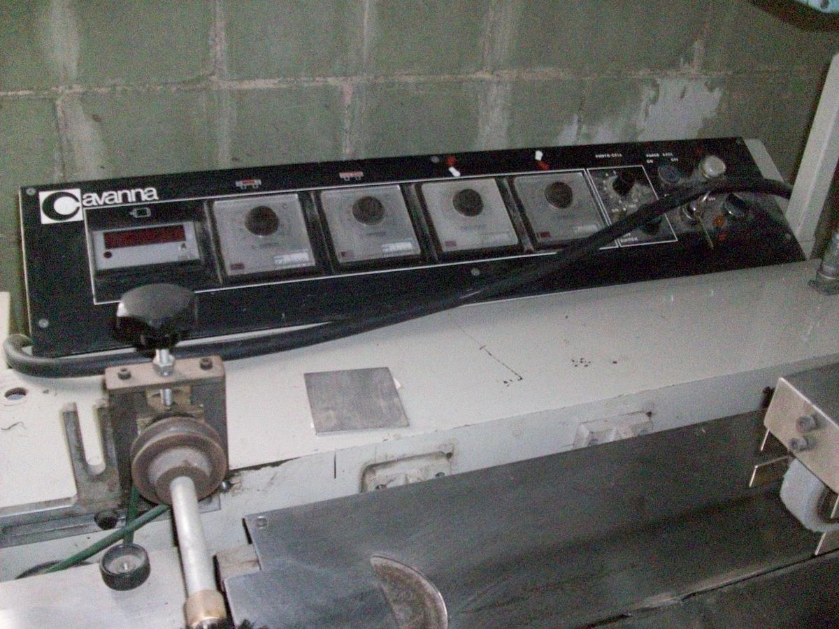Usado Envasadora horizontal Flawpack de flujo continuo Cavanna Modelo 07