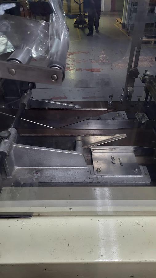 Usado Maquina encelofanadora SOLLAS Mod 17